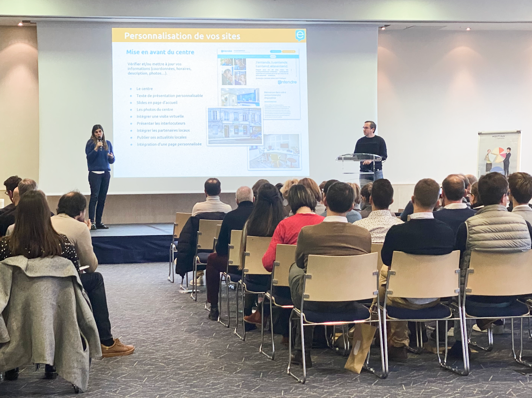 Présentation de la plateforme Micrologiciel lors d'un événement réseau